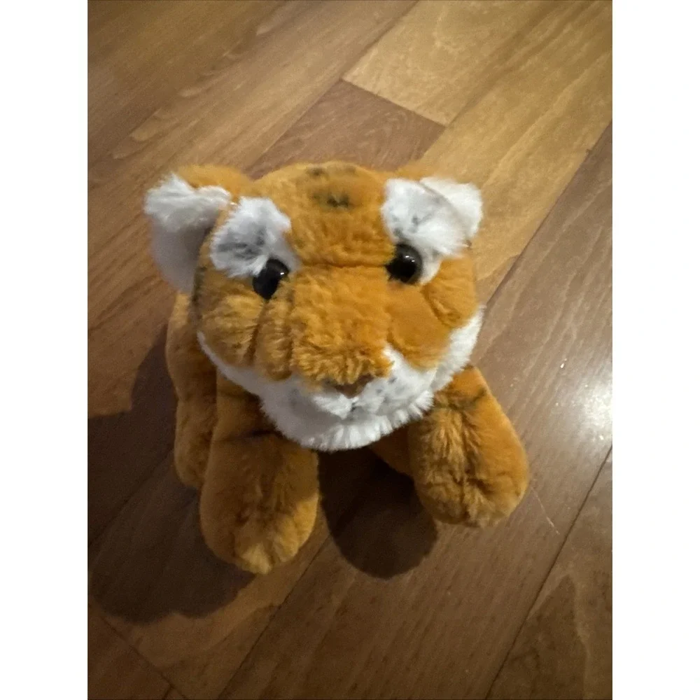 FAO Schwarz Plush Tiger Laying Floppy Super Soft 17